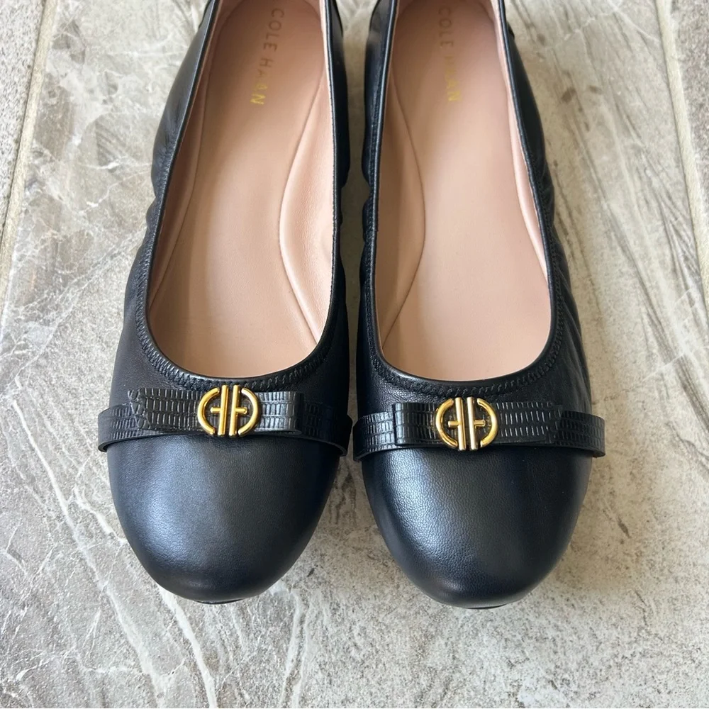Cole Haan, Like New Women's Tova Bow Black Leather Ballet Flats, Size 11B